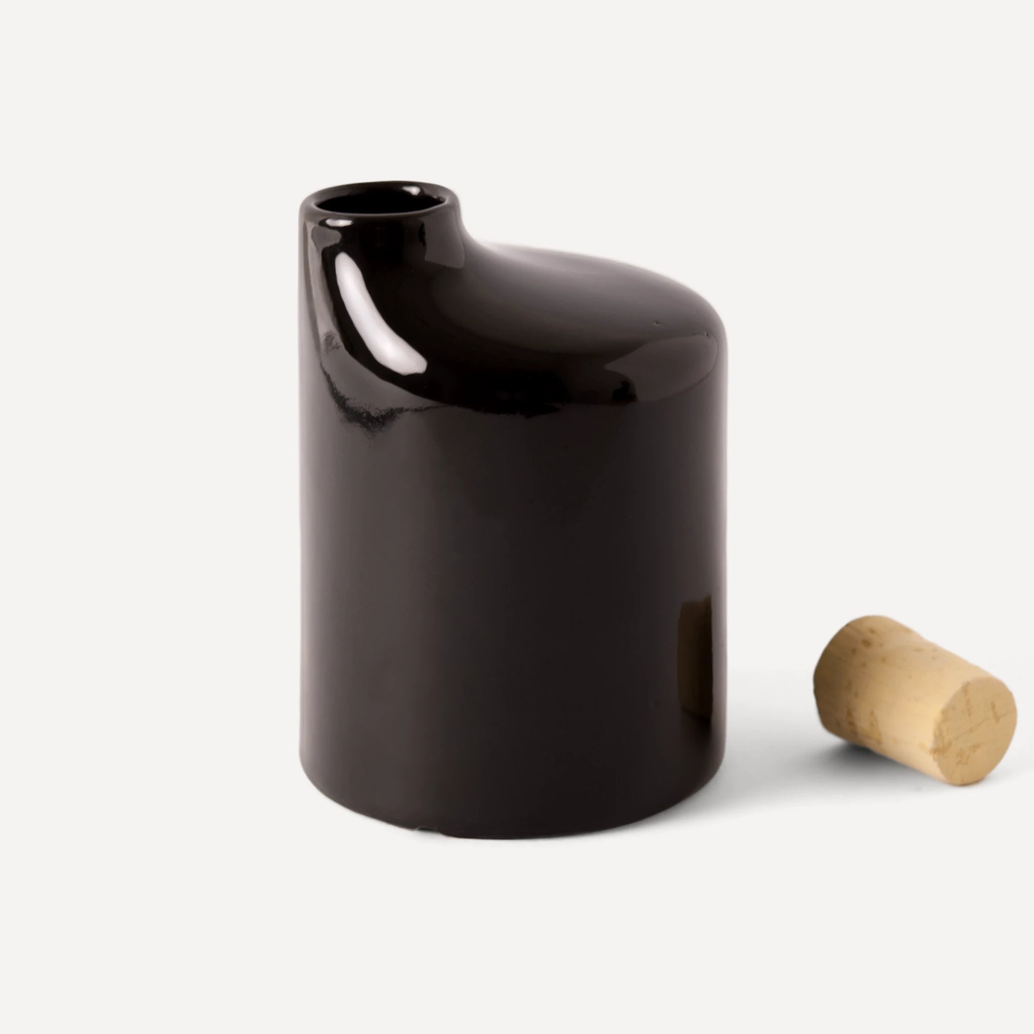 Araque | Handmade Ceramic Carafe - Afterdark Glossy Black - 220 ml