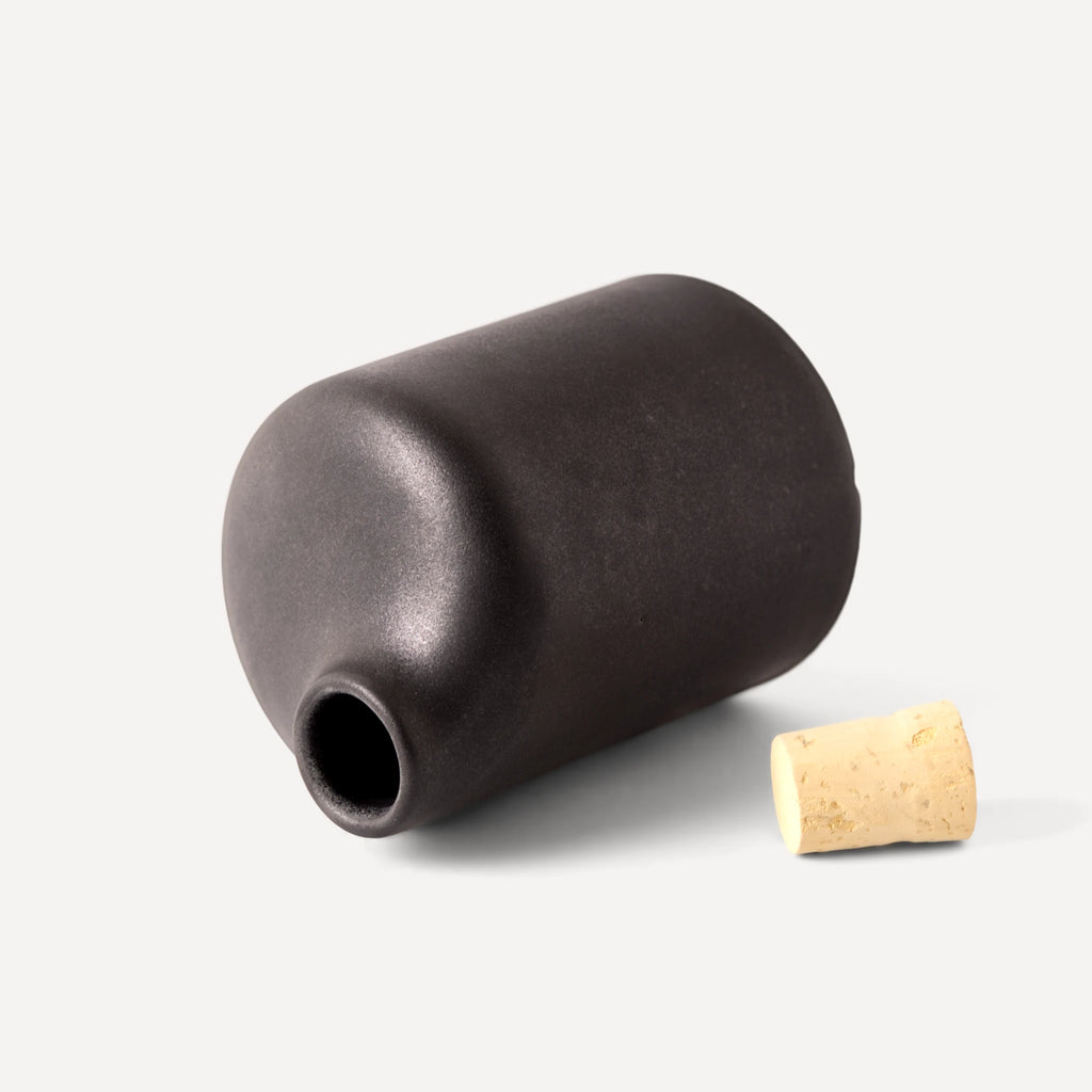 Araque | Handmade Ceramic Carafe - Anthrazit Matte Black - 220 ml