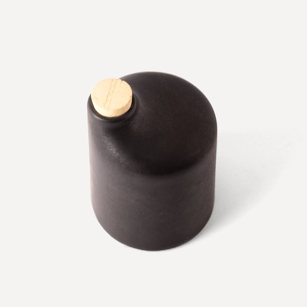 Araque | Handmade Ceramic Carafe - Anthrazit Matte Black - 220 ml